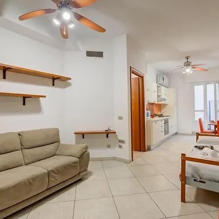 Verbena With Parking 500m From The Sea - Happy Apartment