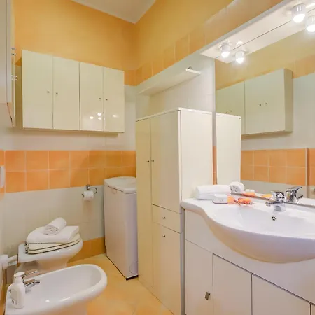 Verbena With Parking 500m From The Sea - Happy * Alassio